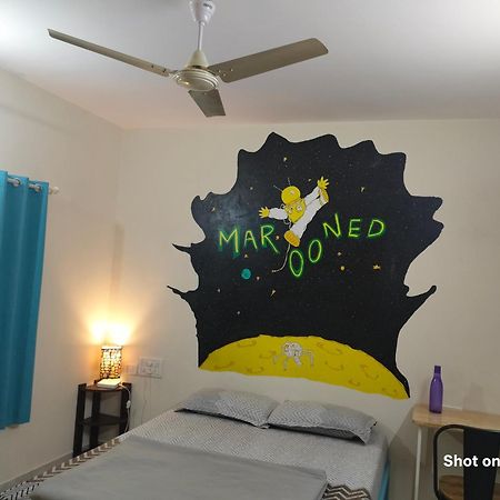 The Hood Hostel Бангалор Экстерьер фото